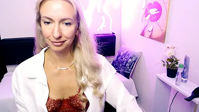 Cute_Smile_Shy Live XXX-Chat
