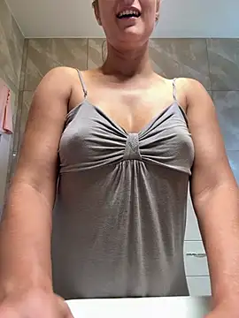 jennifer11772 Live XXX-Chat