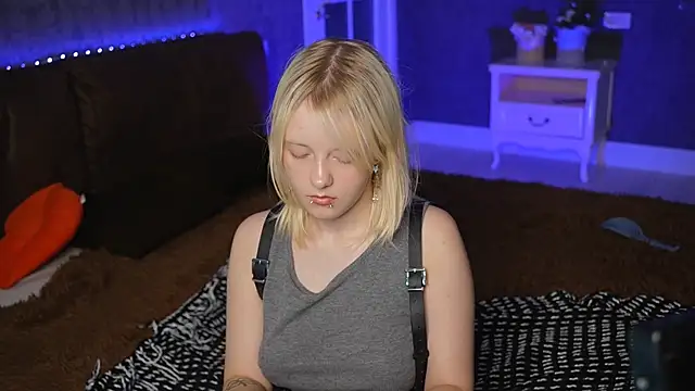 Kofimoon's Live XXX Chat