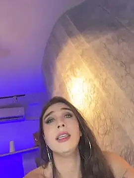 saracaball_ Adlı Modelin Canlı XXX Sohbeti