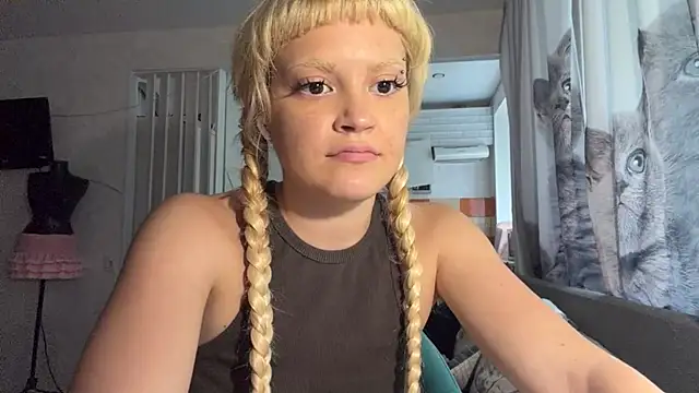 FreedaDeloach Live XXX-Chat