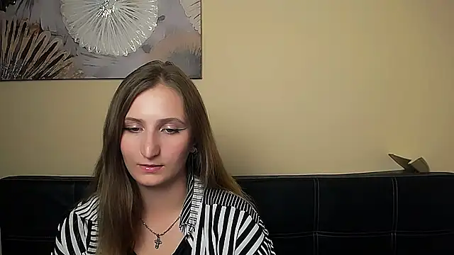 צ'אט XXX בשידור חי של Jenny_smille_