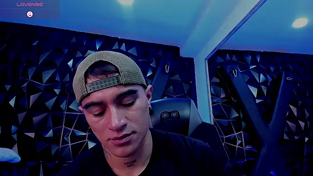 LiamDeeps élő XXX-chatje