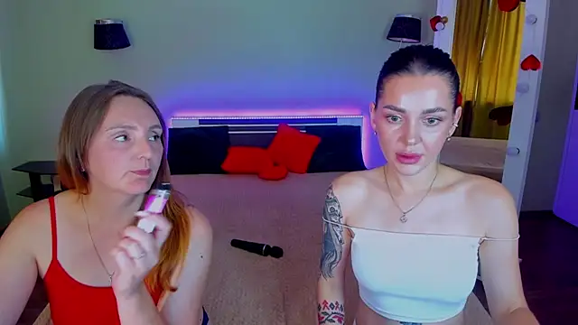 XXX chat uživo modela MagicEyess
