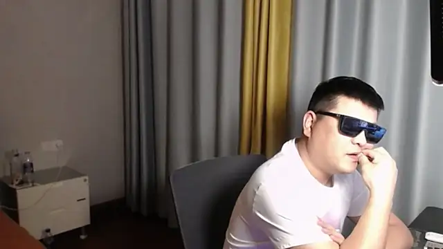 zhang1118 Obrolan Langsung XXX