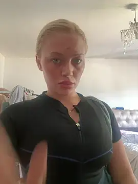 Show modela blissdimicco na web-kameri