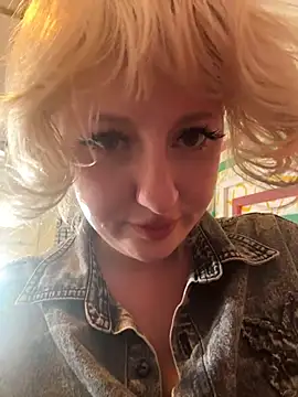 RonnieKiss' Live XXX Chat