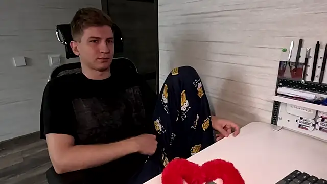 Chatroom XXX en direct de Einar_Nut