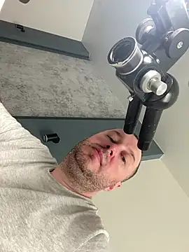 XXX chat uživo modela DorianJeday