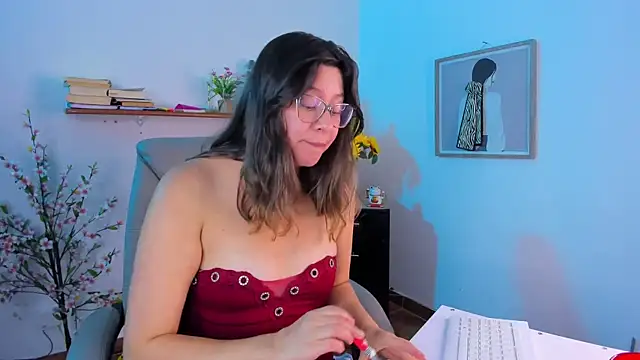 Chanelll_Taylorr_ লাইভ XXX চ্যাট