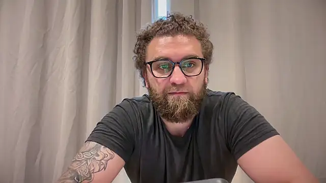 XXX chat uživo modela Bear_bear_