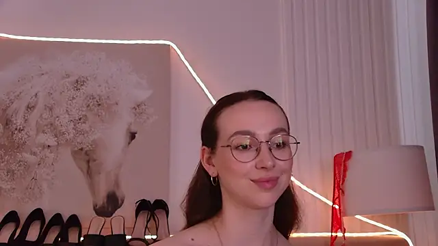 Chat +18 de Emily_Simon ao vivo