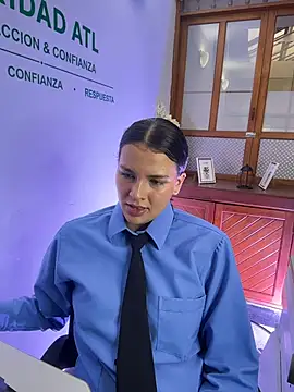 Chat +18 de KateRousee ao vivo