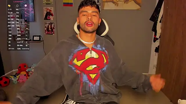 JordanRossieのライブXXXチャット