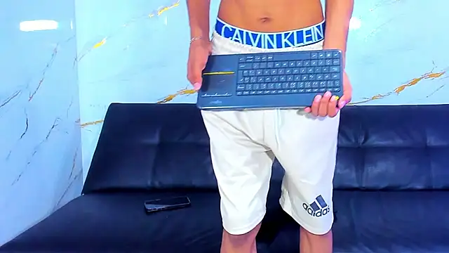 XXX chat uživo modela Kleyn_black