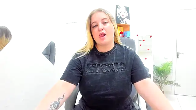 Doliss Chat XXX live
