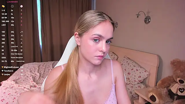 lillit_vivit 现场XXX聊天