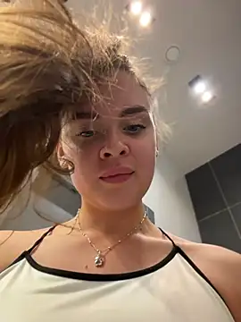 Онлайн чат XXX KristiRich