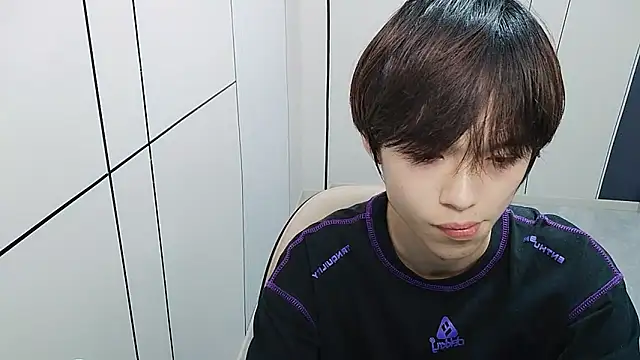 T2028T Live XXX Chat