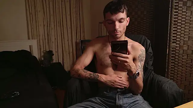 צ'אט XXX בשידור חי של JackDesFeux