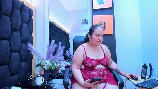 MiaRouss69 Chat XXX in diretta