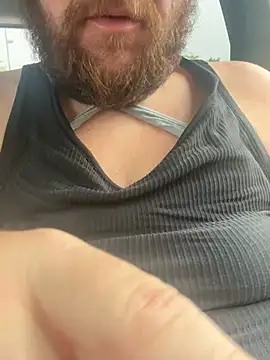 hugemanbreasts Live XXX-chat