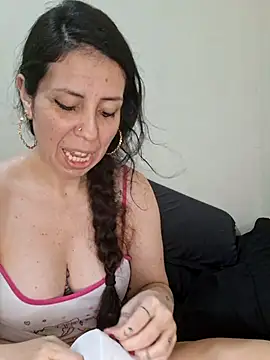 Lua_rinaldix's Live XXX Chat