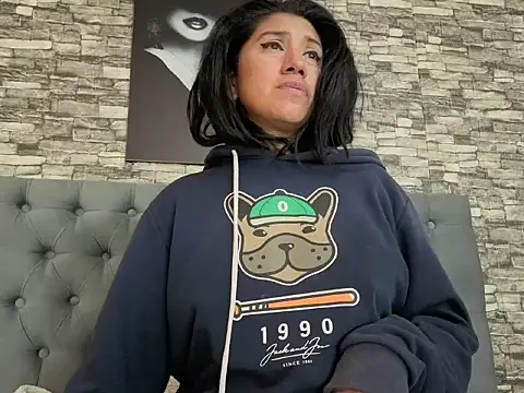 MihaCarther 라이브 XXX 채팅