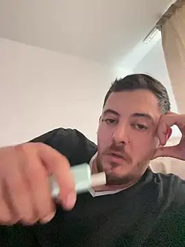 DaNNyeL016n Live XXX chat