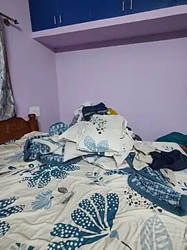 Paramkeerthi Adlı Modelin Canlı XXX Sohbeti