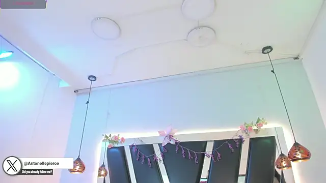 antonelllepierceeのライブXXXチャット