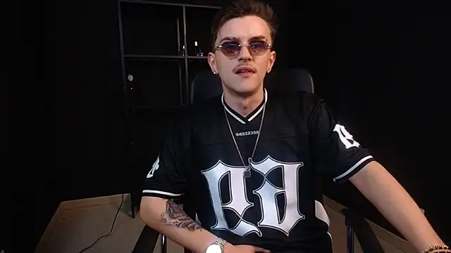 XXX chat uživo modela FelixStarkk