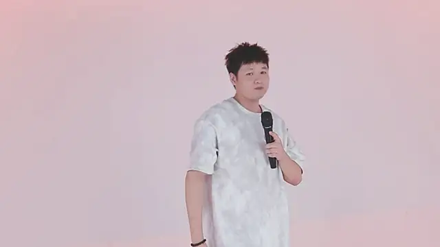YLBOY-777のライブXXXチャット