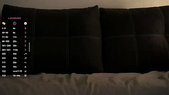 QueenieMerow Live XXX-chat