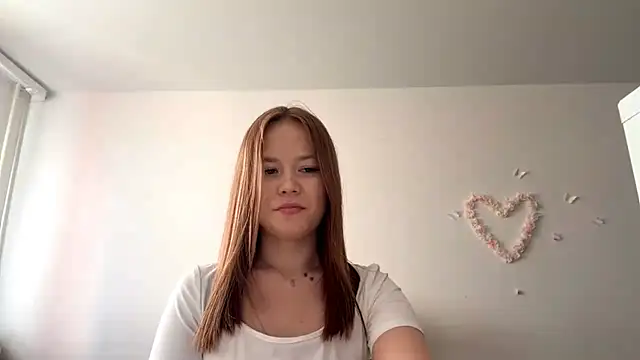 LauranAngelbeck's Live XXX Chat