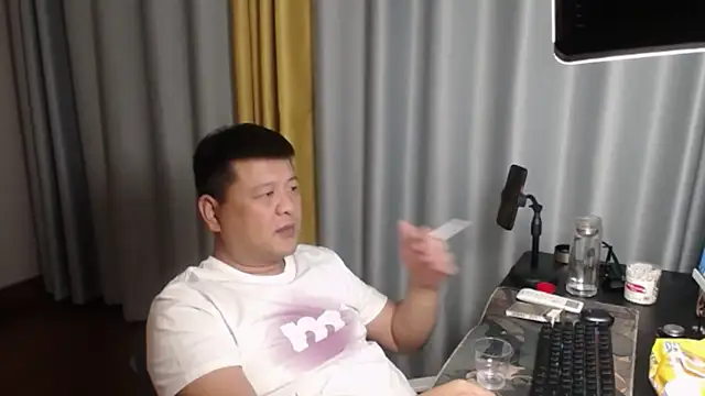 zhang1118 现场XXX聊天