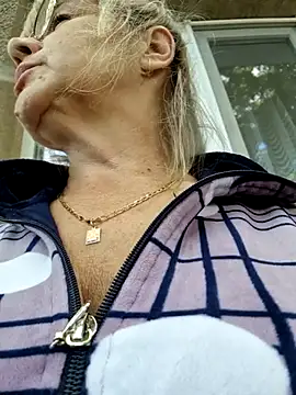 gentleblonde Chat XXX in diretta