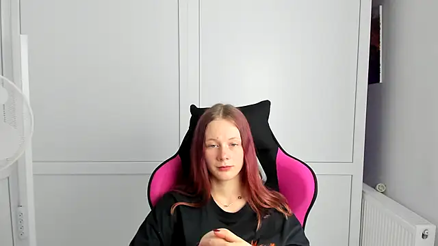 Skylar_spring élő XXX-chatje