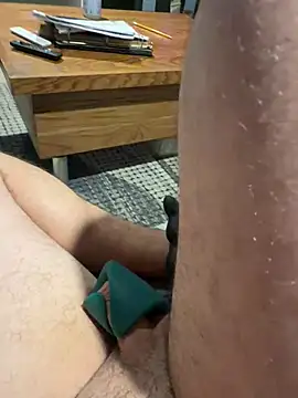 Kissoks1@xh's Live XXX Chat