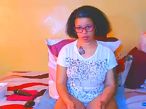 Suzzy_Q élő XXX-chatje