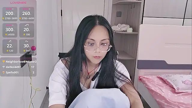 Chat XXX en directo de yishan-22