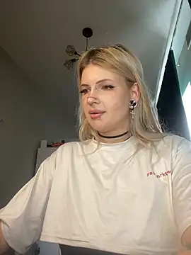 DriveThruCiri live XXX chat