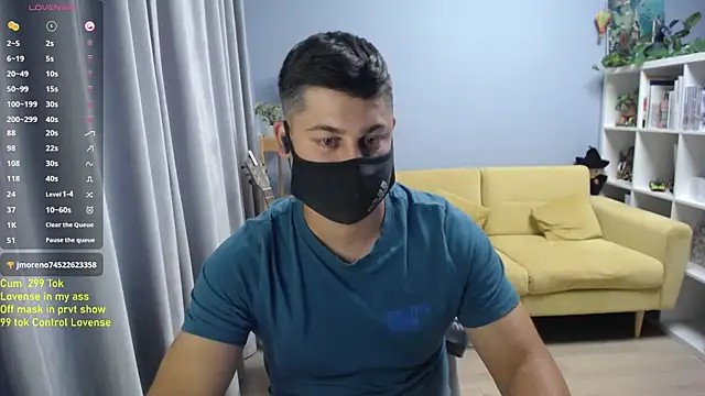 Chat XXX en directo de Tomguys