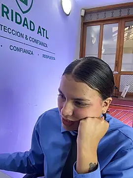 XXX chat uživo modela KateRousee