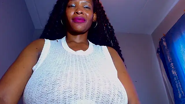 Chat +18 de Silkytitss ao vivo
