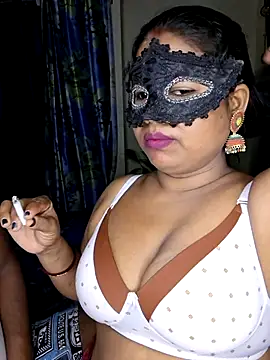 Soniya_G লাইভ XXX চ্যাট