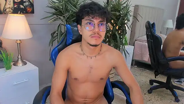 kai_storn Chat XXX live