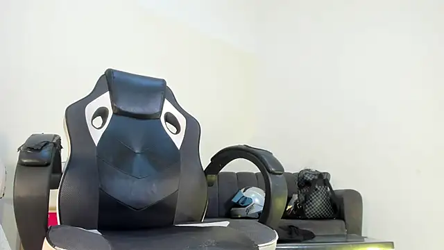 XXX chat uživo modela MaximusClark