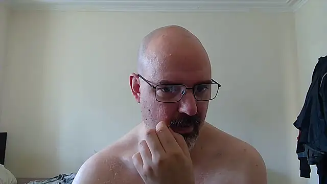 Онлайн чат XXX ThatUKguy79