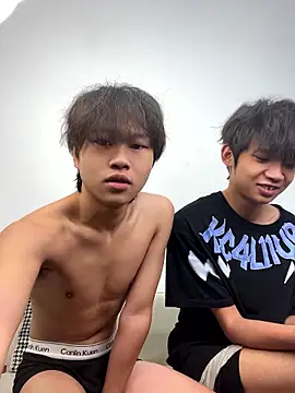-OvO- 在線直播表演